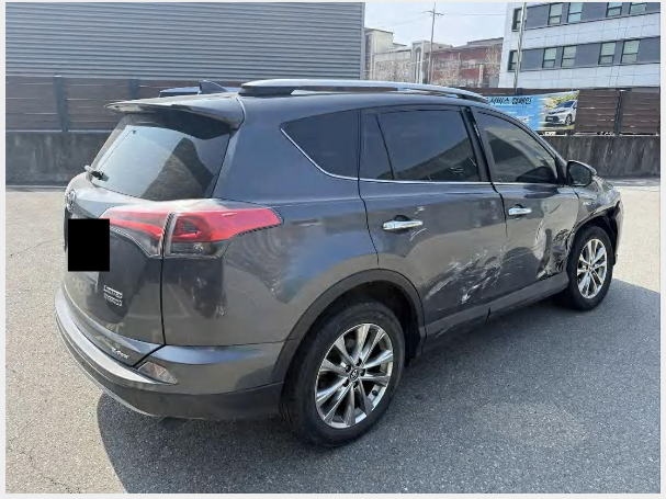 토요타 RAV4 Hybrid