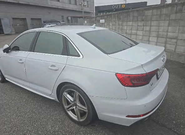 A4 45 TFSI quattro