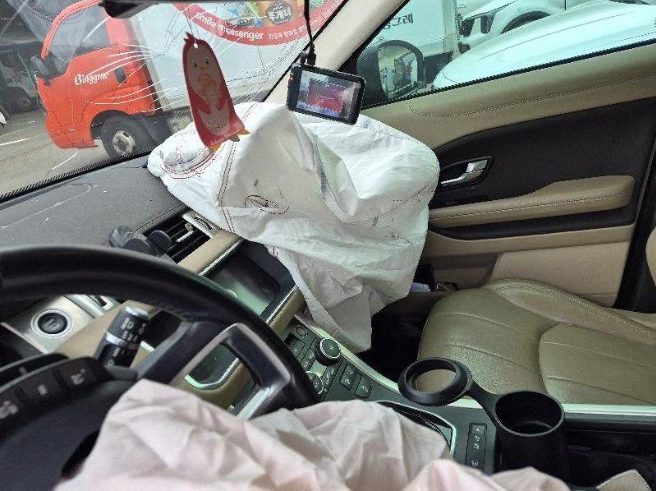 레인지로버 이보크 TD4