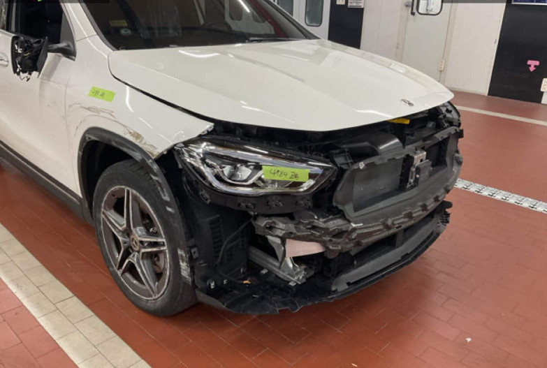 Mercedes-Benz GLA250 4MATIC