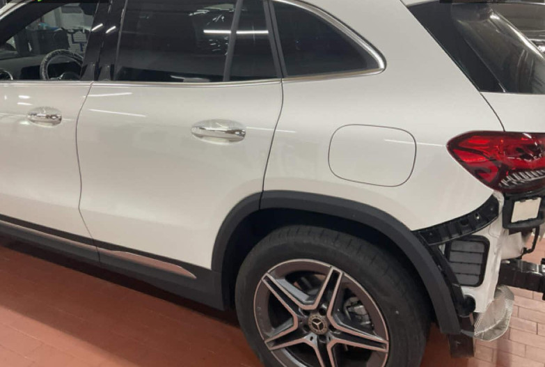 Mercedes-Benz GLA250 4MATIC