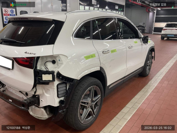 Mercedes-Benz GLA250 4MATIC