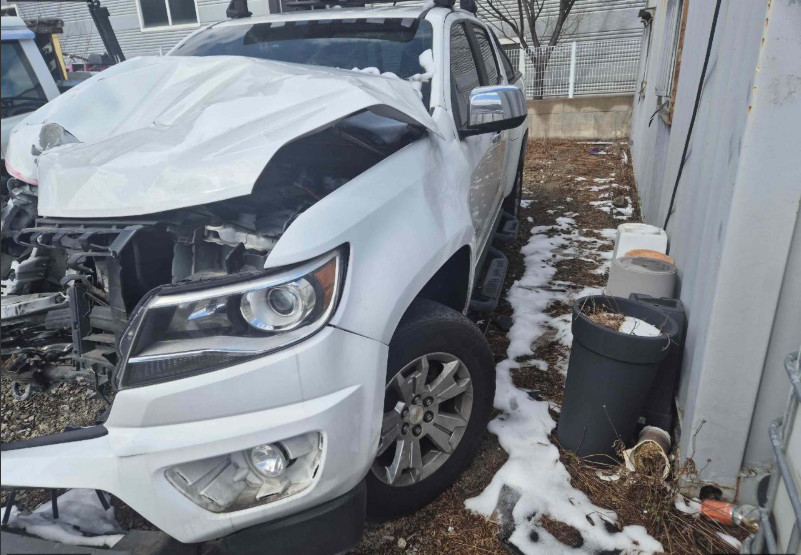 CHEVROLET COLORADO AWD