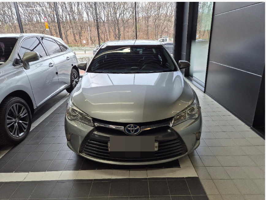 토요타 Camry Hybrid LE