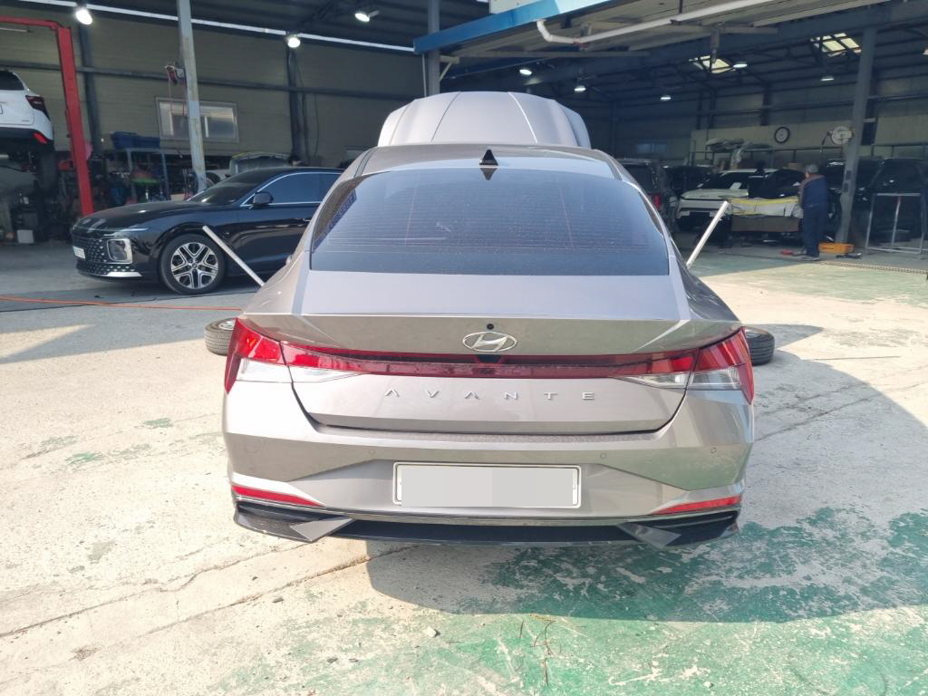 아반떼(AVANTE)