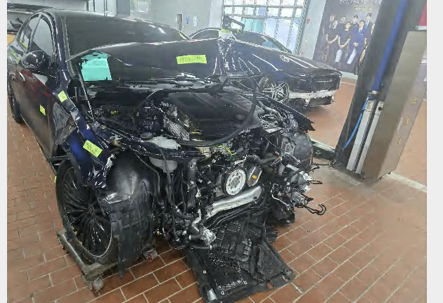 Mercedes-Benz E 450 4MATIC