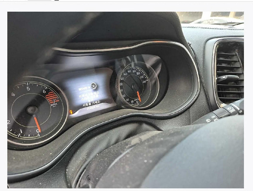 짚 체로키 2.4 AWD