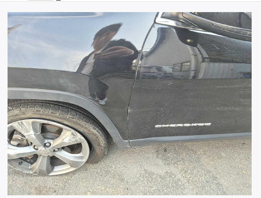 짚 체로키 2.4 AWD