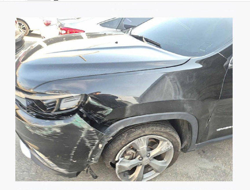 짚 체로키 2.4 AWD