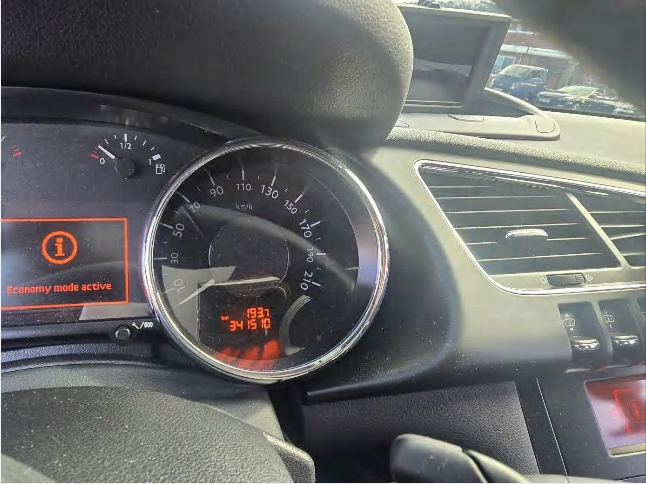 푸조 3008 1.6 e-HDi