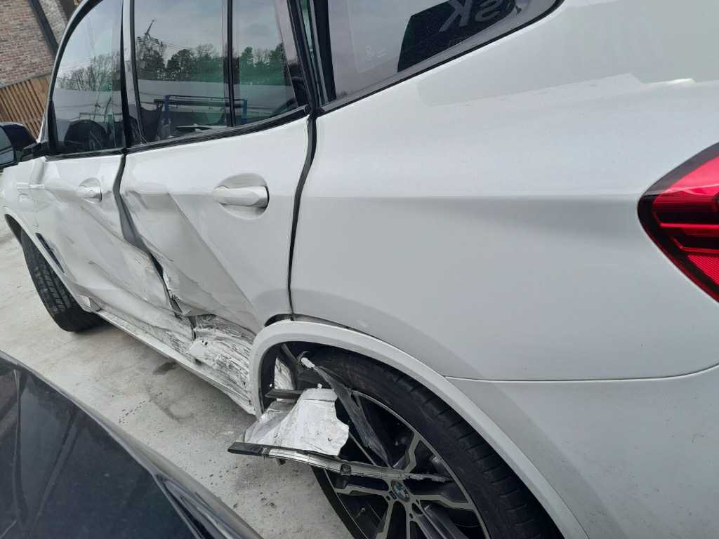 BMW X3 xDrive30e (사업자) 