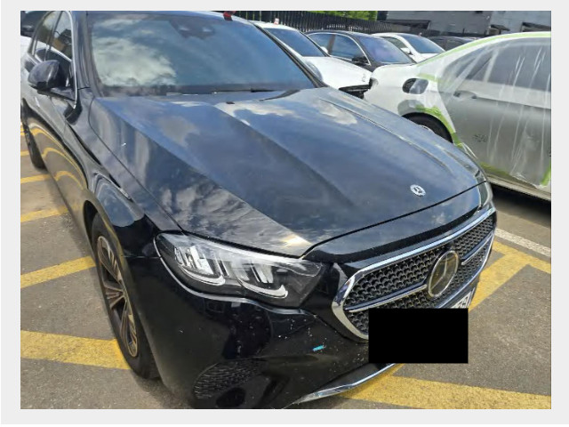 Mercedes-Benz E 200
