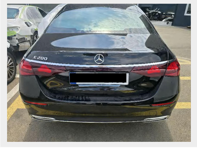 Mercedes-Benz E 200