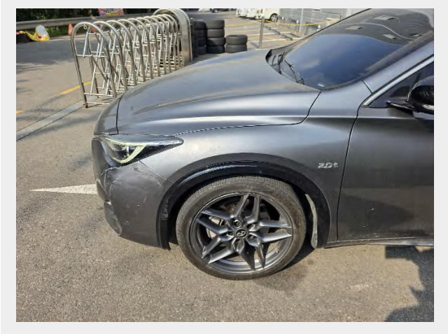 INFINITI Q30