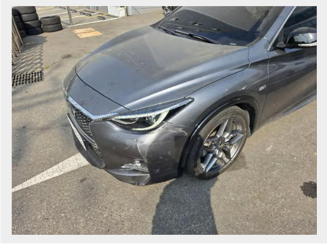 INFINITI Q30