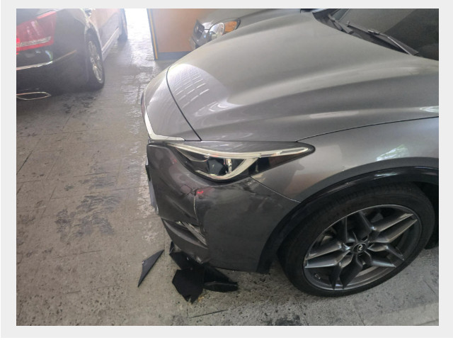 INFINITI Q30