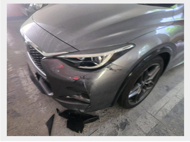 INFINITI Q30