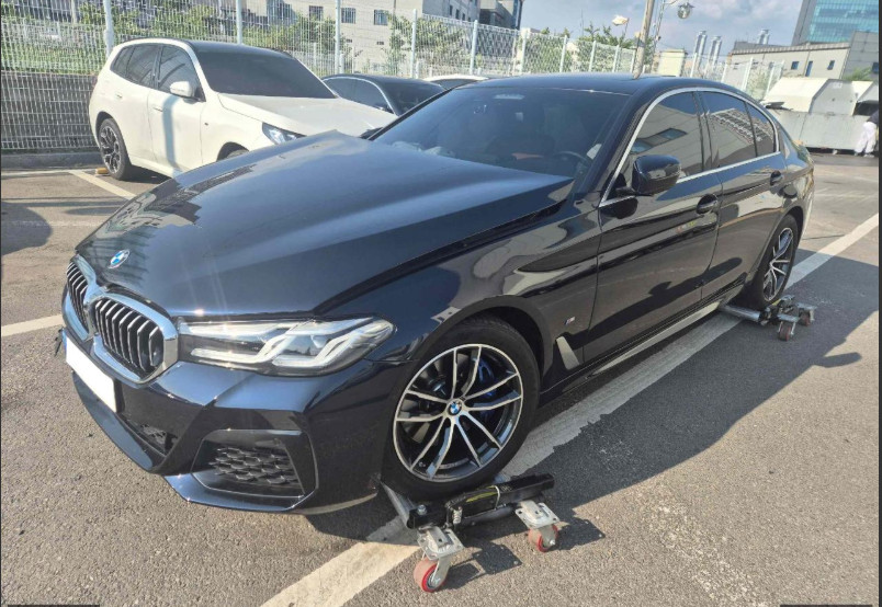BMW 520i