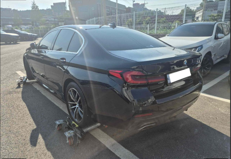 BMW 520i