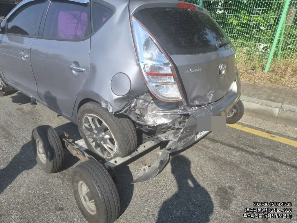 i30