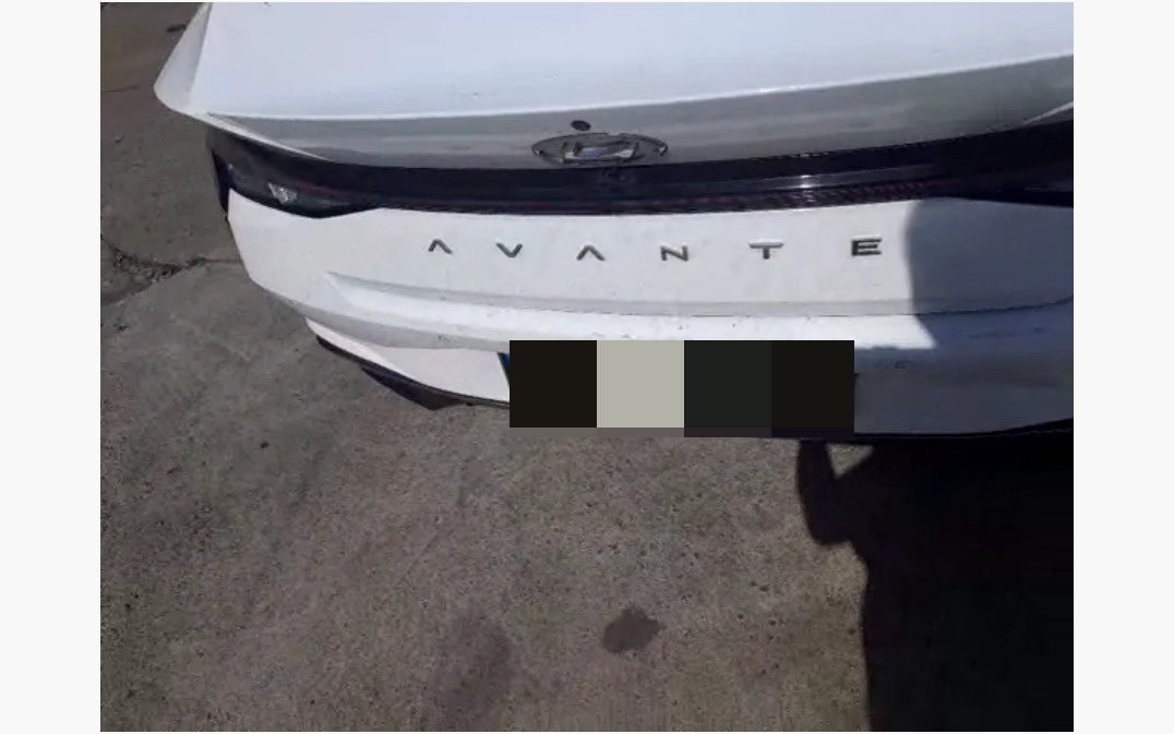 아반떼(AVANTE)