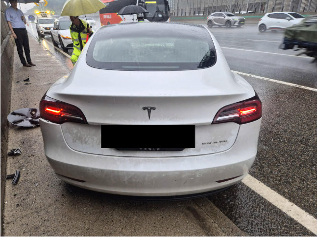 Model 3 Long Range★폐차시배터리반납필요★