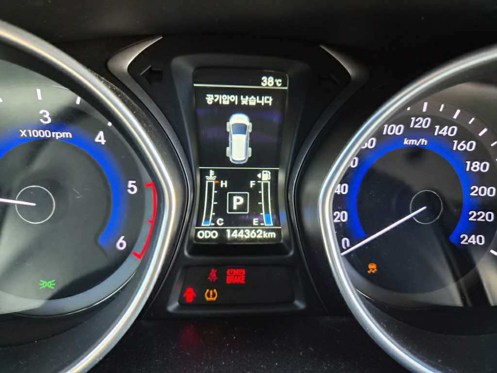i30