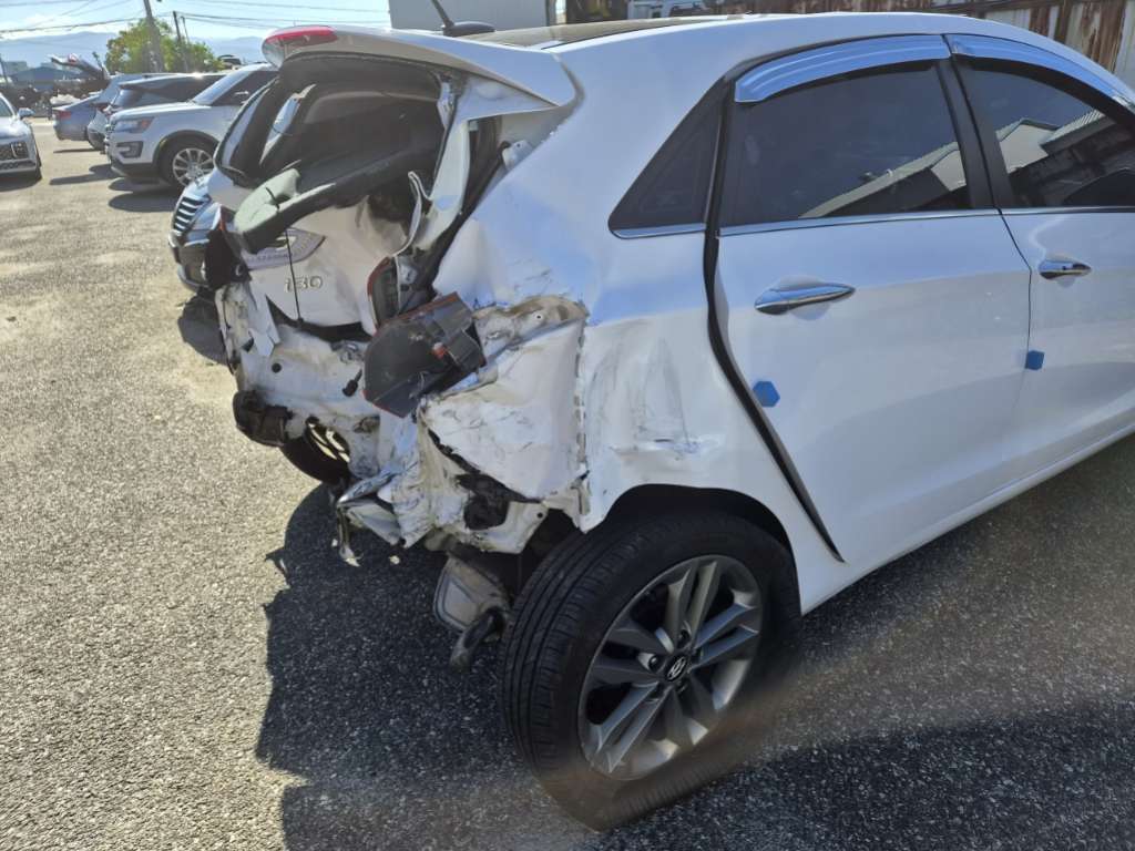 i30