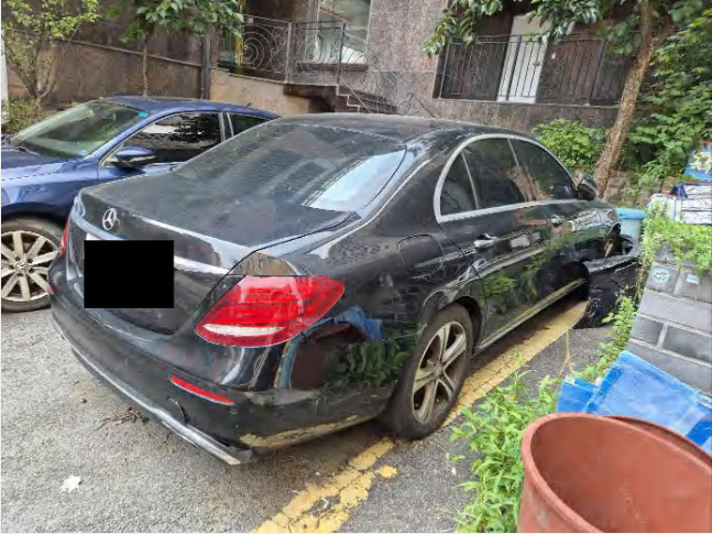 E300