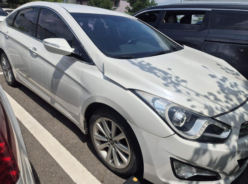 i40 Saloon