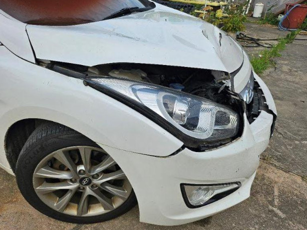 i40 Saloon