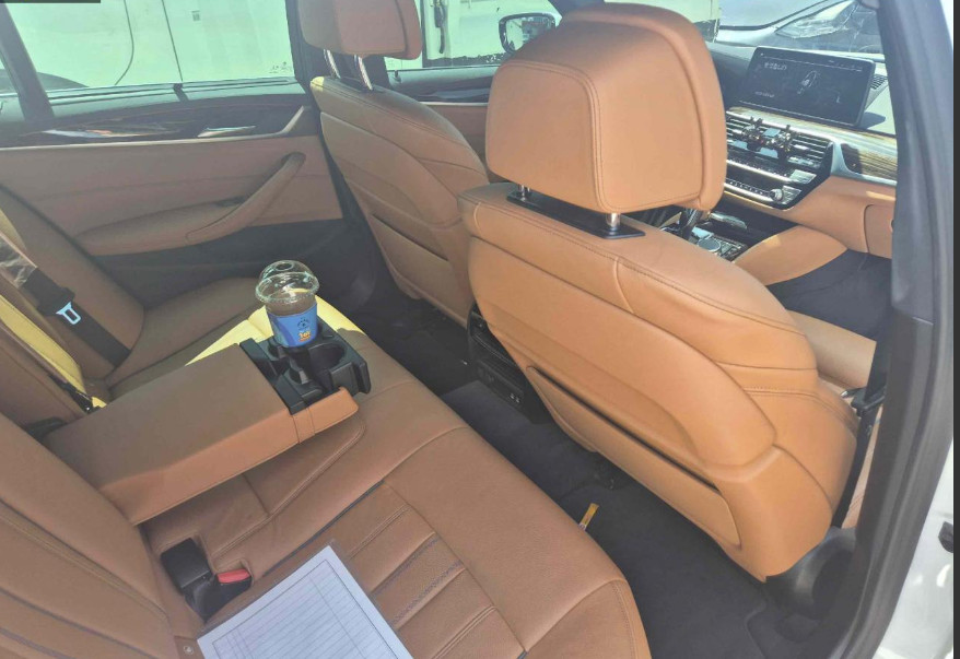 BMW 520i