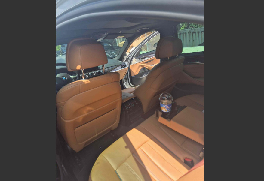 BMW 520i
