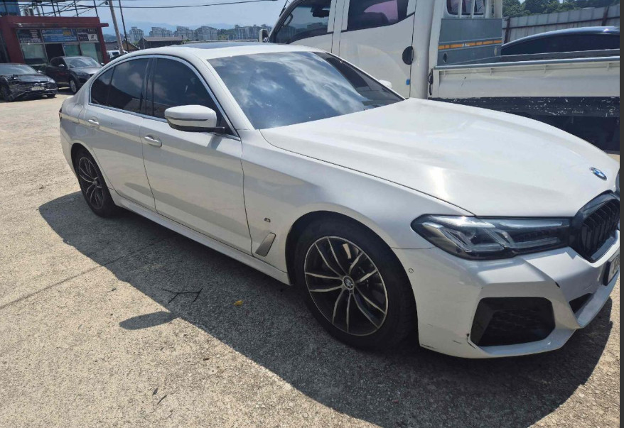 BMW 520i