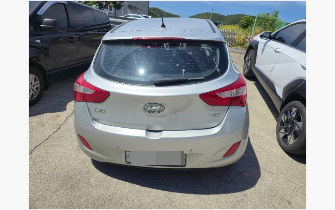 i30