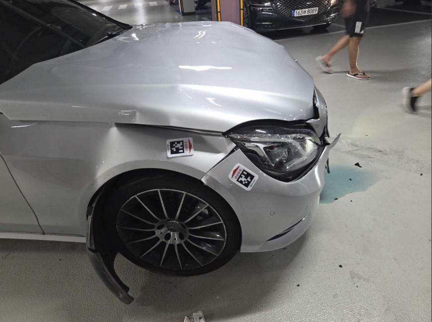 E300